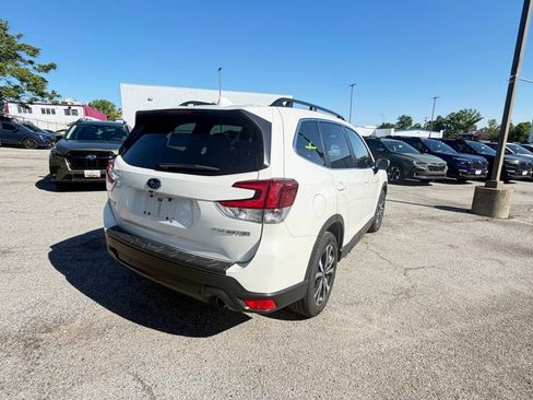 Used 2023 Subaru Forester Limited AWD/4WD image 8