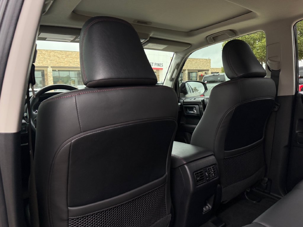 Used 2021 Toyota 4Runner TRD Off-Road Premium w/ Moonroof Package AWD/4WD image 20
