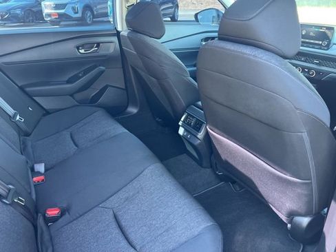 Used 2025 Honda Accord SE image 20
