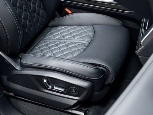 Used 2023 Audi SQ7 Prestige image 24