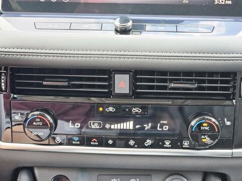 New 2026 Nissan Rogue Platinum w/ Platinum Premium Package AWD/4WD image 21