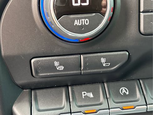 Used 2020 Chevrolet Silverado 1500 LT Trail Boss image 21