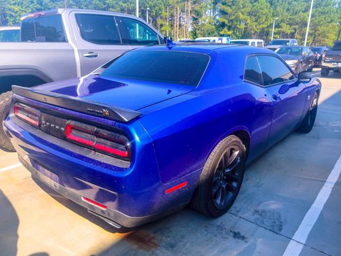 Used 2021 Dodge Challenger R/T Scat Pack RWD image 4