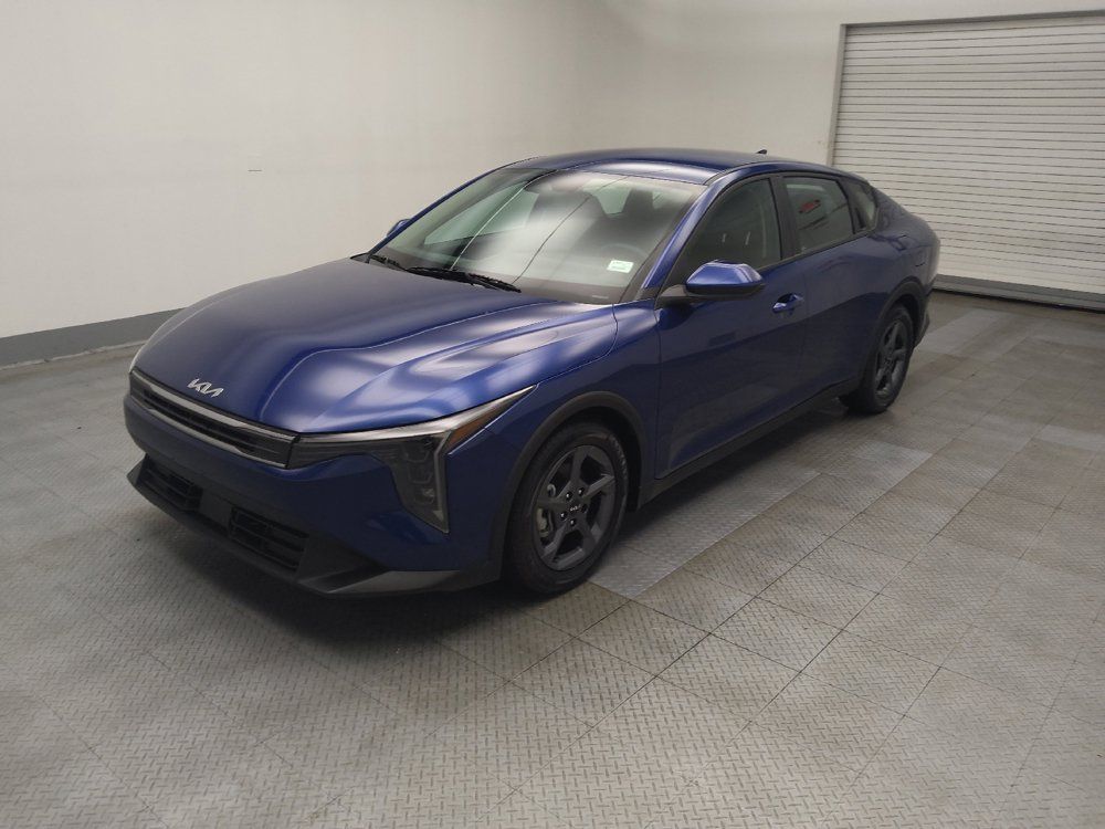 Used 2025 Kia K4 FWD image 2