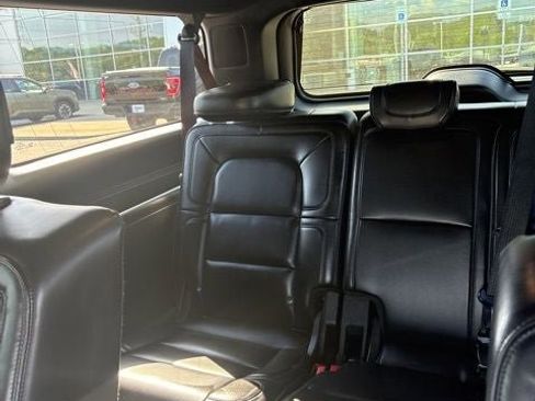 Used 2019 Lincoln Navigator L Reserve AWD/4WD image 23