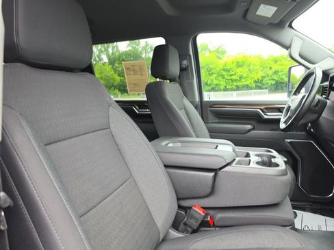 Used 2024 Chevrolet Silverado 3500 LT AWD/4WD image 31