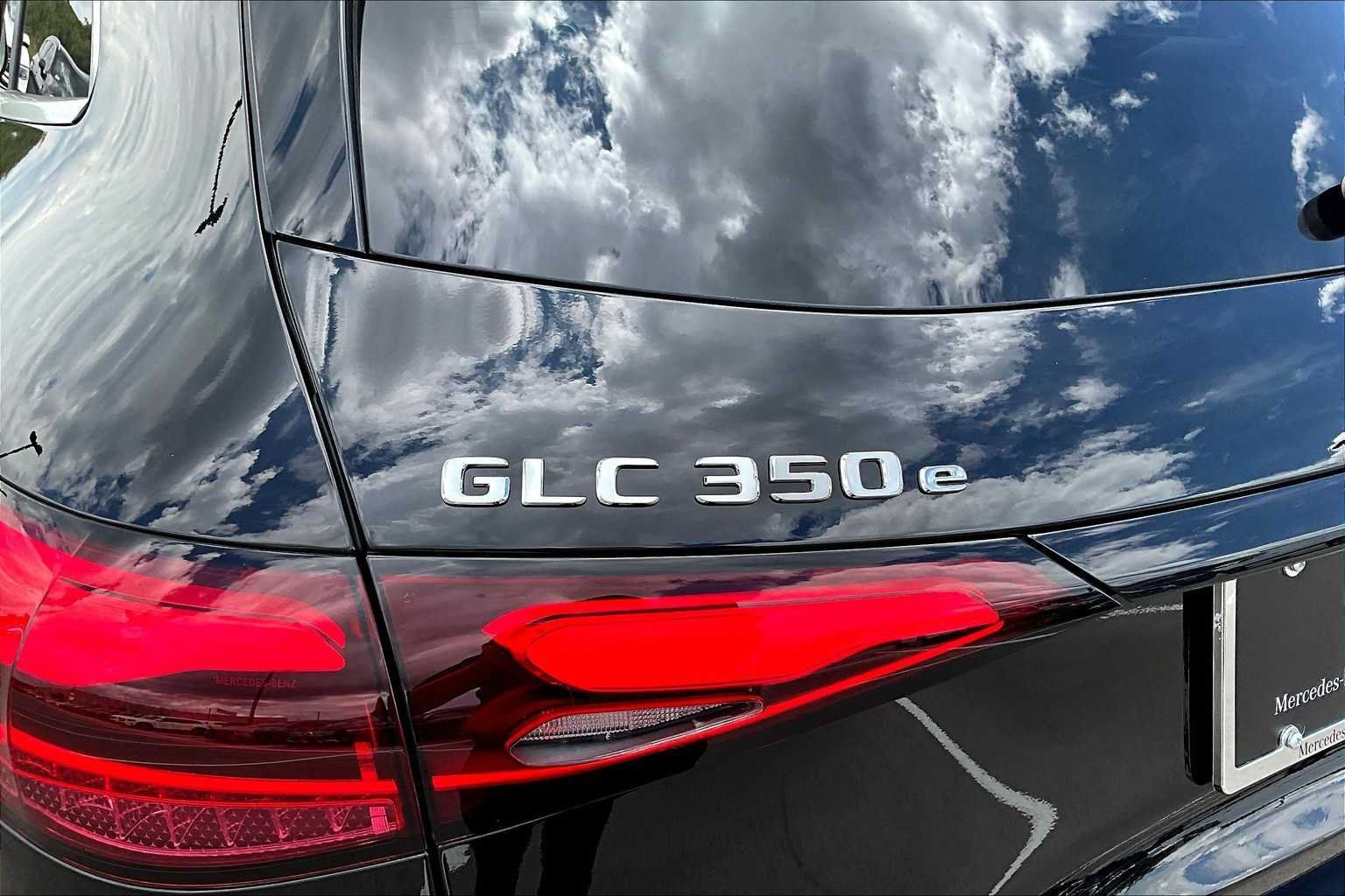 Used 2025 Mercedes-Benz GLC 350e 4MATIC image 15