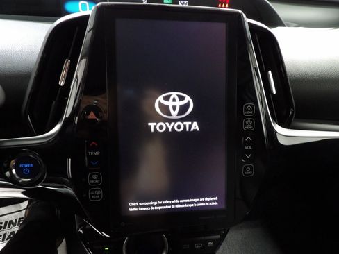 Used 2021 Toyota Prius Prime XLE w/ Carpet Mat Package (TMS) FWD image 7