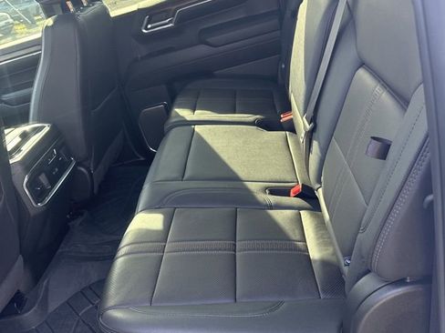 Used 2024 Chevrolet Silverado 1500 High Country w/ High Country Premium Package image 17