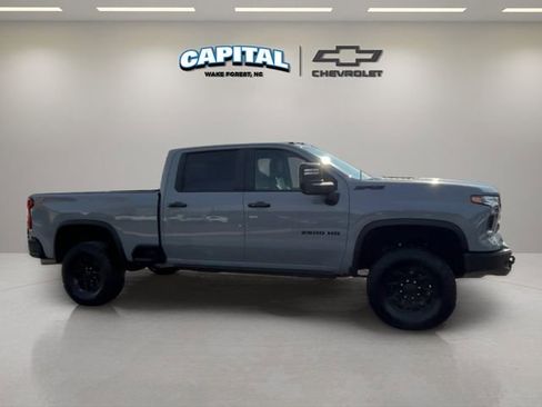 Used 2024 Chevrolet Silverado 2500 ZR2 w/ ZR2 Bison Edition image 6