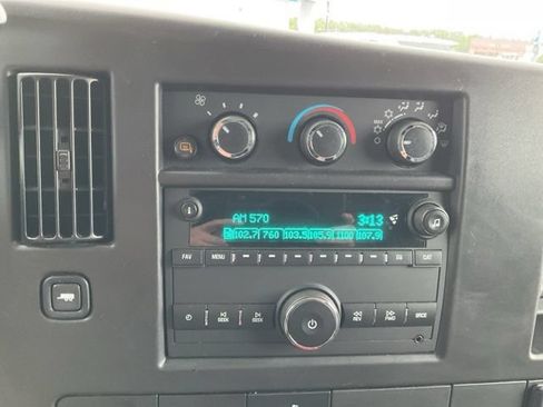 Used 2024 GMC Savana 2500 w/ Driver Convenience Package RWD image 5
