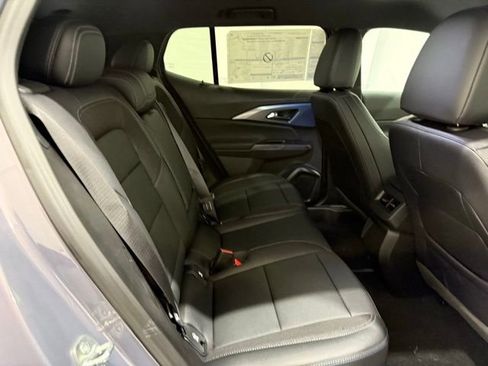 New 2026 Chevrolet Equinox EV LT image 24