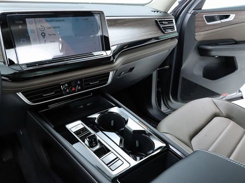 New 2026 Volkswagen Atlas SEL image 62