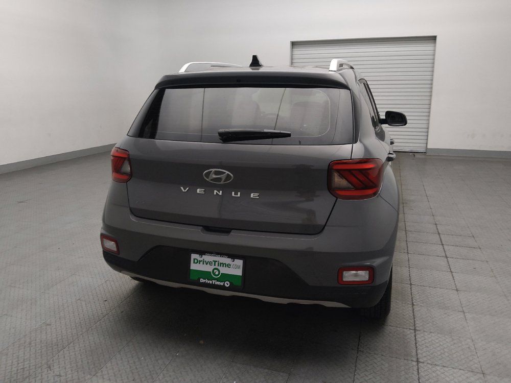 Used 2020 Hyundai Venue SEL FWD image 7
