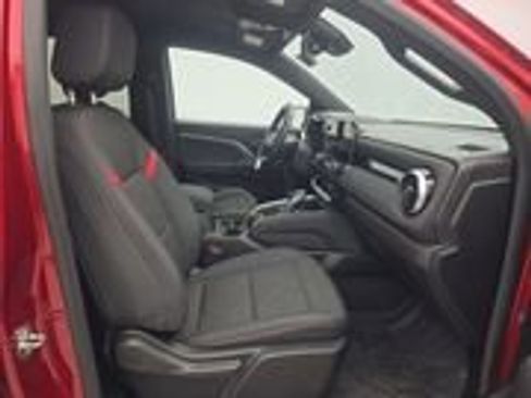 Used 2023 Chevrolet Colorado Z71 w/ Z71 Convenience Package 2 image 3