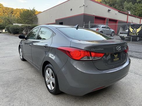 Used 2013 Hyundai Elantra GLS image 8