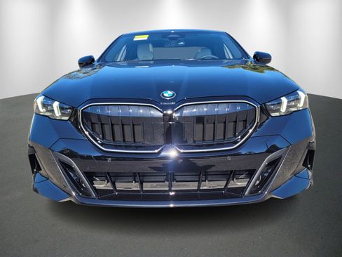 New 2026 BMW 530i image 2