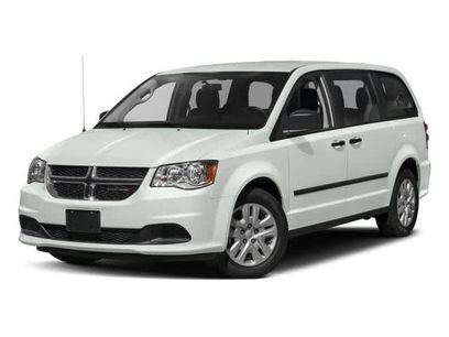 Used 2018 Dodge Grand Caravan SXT w/ Rear Park Assist Package
