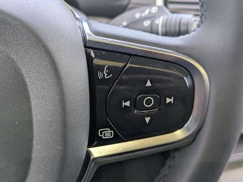 Certified 2024 Volvo XC90 B6 Ultimate w/ Lounge Package AWD/4WD image 19