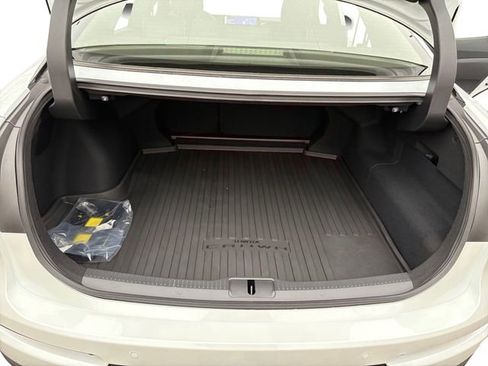 New 2026 Toyota Crown Platinum image 12