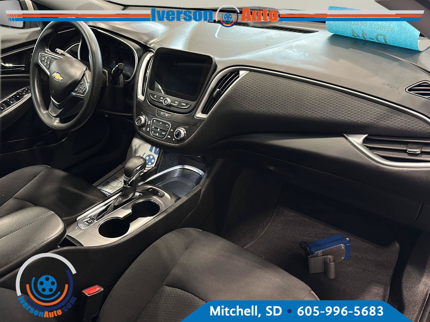 Used 2025 Chevrolet Malibu LT FWD image 32