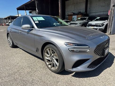 Used 2022 Genesis G70 2.0T RWD image 3