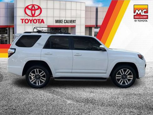 Used 2023 Toyota 4Runner TRD Sport w/ Technology Package AWD/4WD image 6