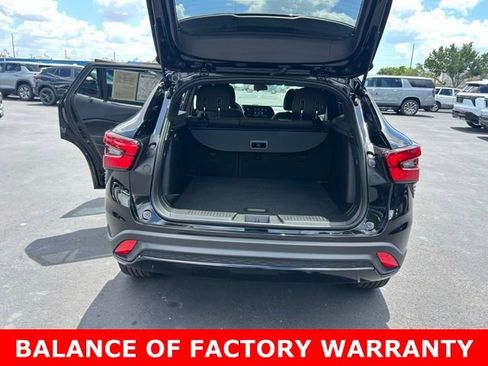 Used 2024 Chevrolet Trax RS w/ Driver Confidence Package image 16