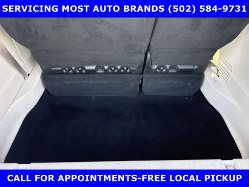 Used 2018 Chrysler Pacifica Limited image 19