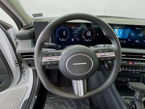 New 2026 Hyundai Sonata SE FWD image 13