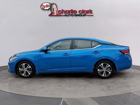 Used 2022 Nissan Sentra SV w/ Trunk Package image 2