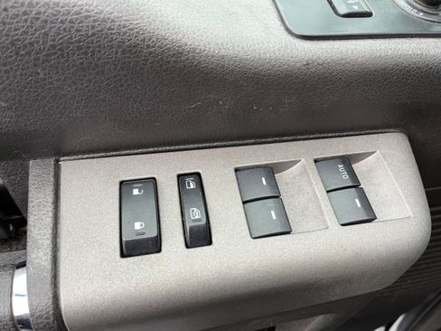 Used 2011 Ford F350 Lariat w/ Lariat Interior Pkg image 26