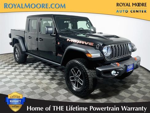 Used 2025 Jeep Gladiator Mojave w/ Convenience Group AWD/4WD image 1