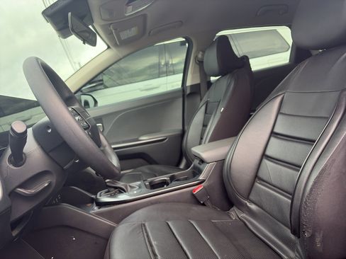 Used 2025 Kia K4 FWD image 10