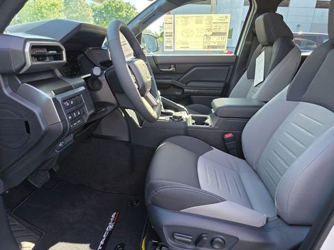 New 2026 Toyota Tacoma TRD Off-Road AWD/4WD image 24