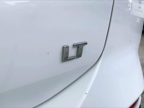 Used 2022 Chevrolet Equinox LT image 9