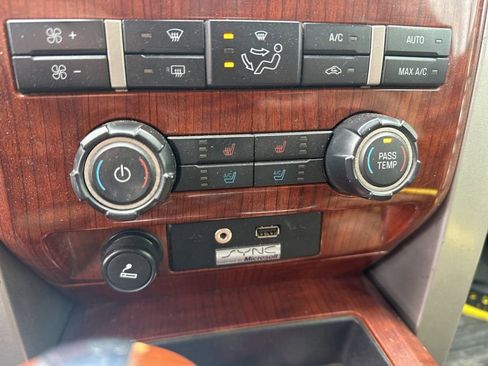 Used 2010 Ford F150 XLT image 23