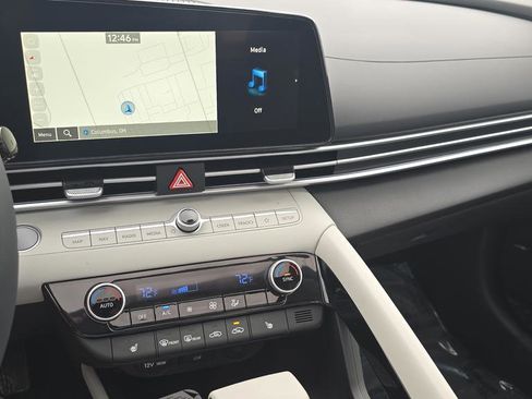 New 2026 Hyundai Elantra Limited FWD image 21