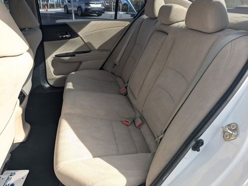 Used 2015 Honda Accord EX image 11