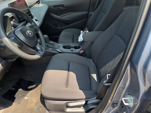 Used 2024 Toyota Corolla LE FWD image 5