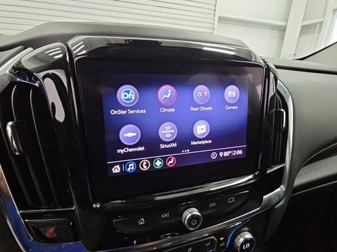 Used 2020 Chevrolet Traverse LT FWD image 18