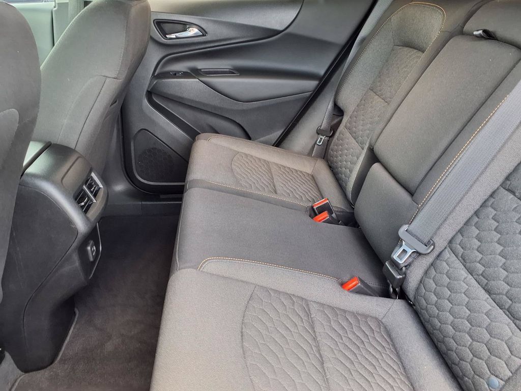 Used 2020 Chevrolet Equinox LT FWD image 12