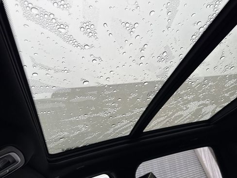 Used 2019 RAM 1500 Laramie image 21