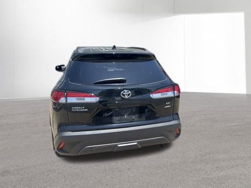 Certified 2024 Toyota Corolla Cross LE w/ Moonroof Package AWD/4WD image 11