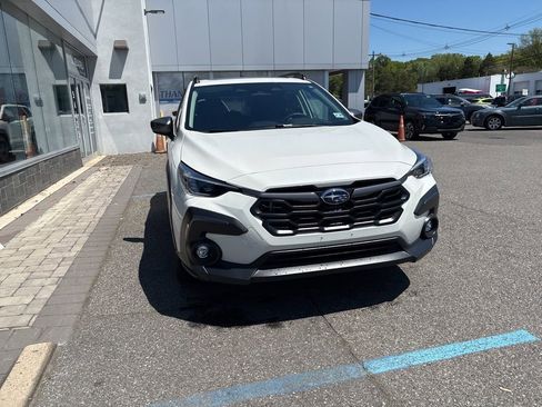 Certified 2025 Subaru Crosstrek 2.5i Limited w/ Crosstrek Mirror Package AWD/4WD image 9