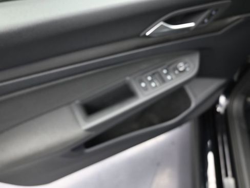 Used 2022 Volkswagen GTI S image 10