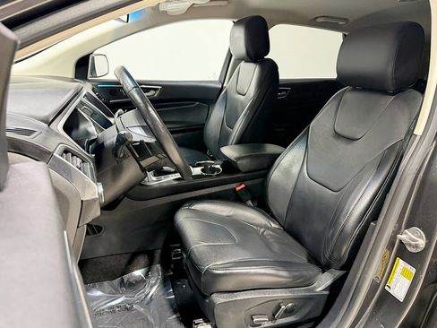 Used 2016 Ford Edge Titanium w/ Technology Package image 14