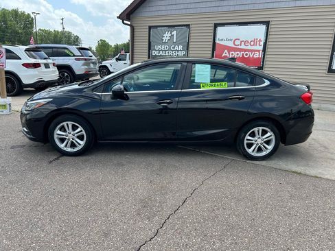 Used 2016 Chevrolet Cruze LT w/ Convenience Package FWD image 8