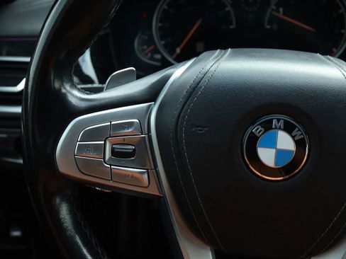 Used 2019 BMW 740i 740i Sedan 4D w/ M Sport Package image 23