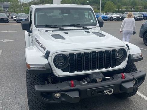 Used 2024 Jeep Wrangler Rubicon AWD/4WD image 1